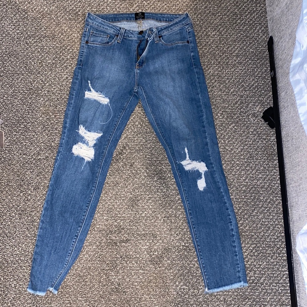 Blue skinny jeans low rise